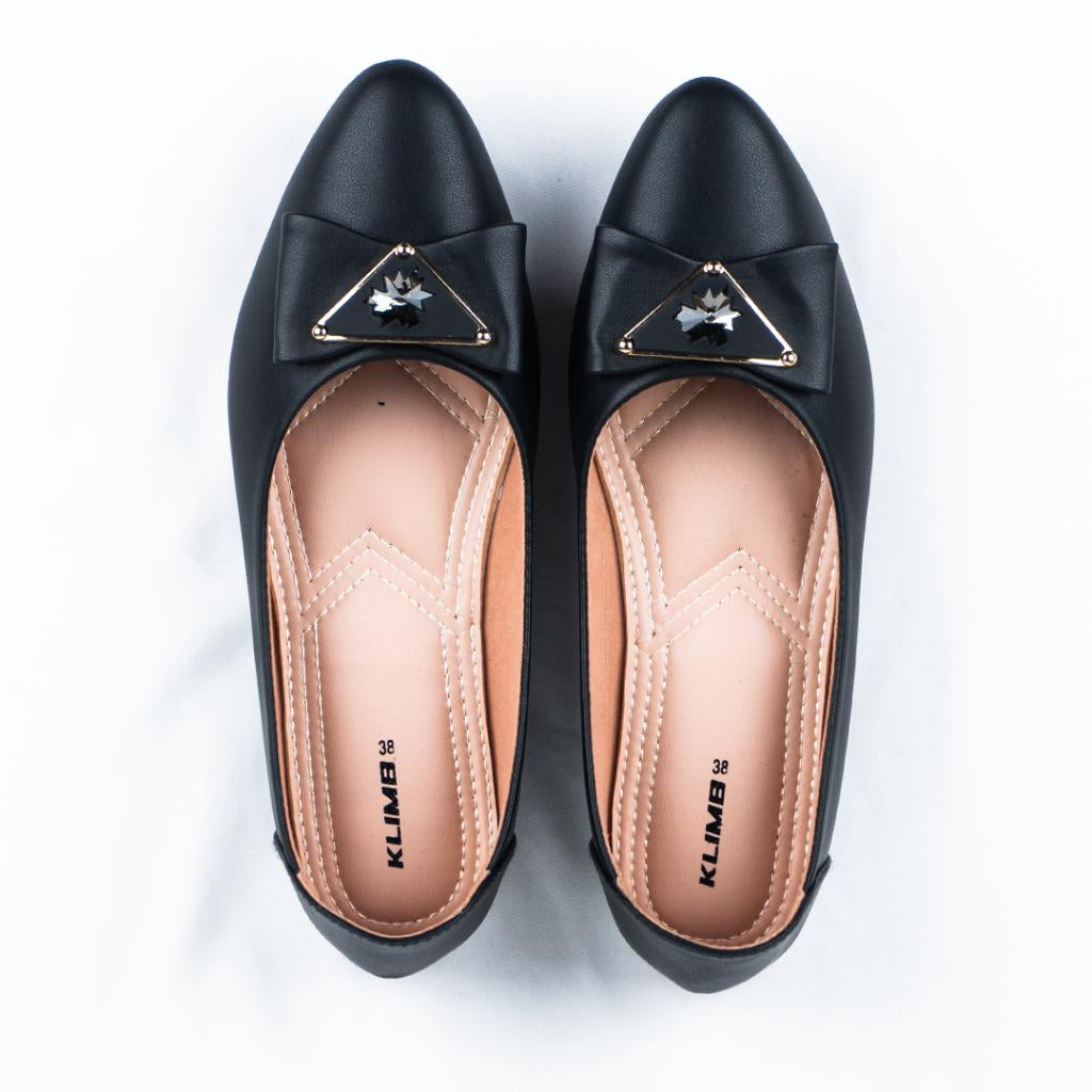 Edna Pumpy Flat Shoe - Black