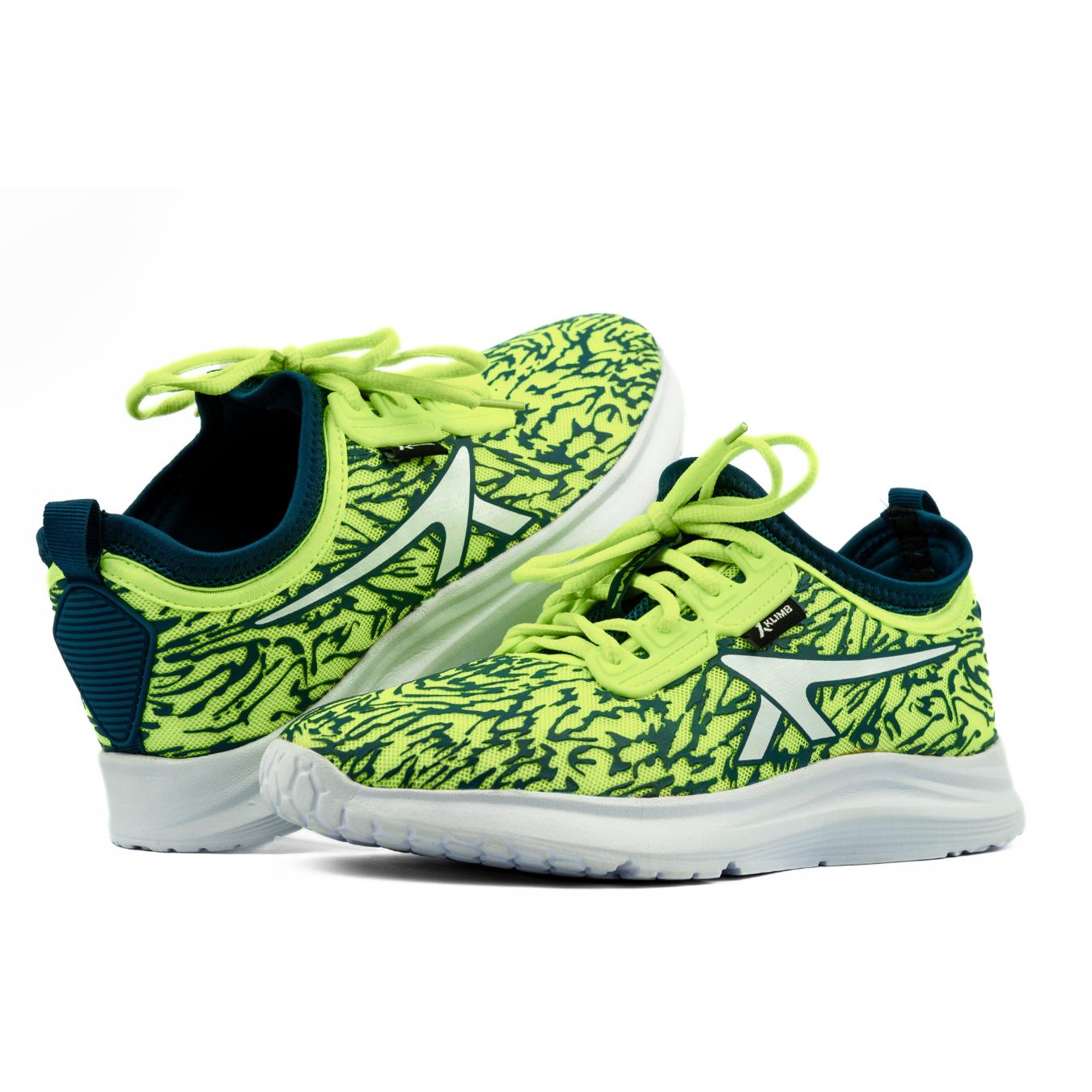 Avenger Men Sports Shoes - Neon Green