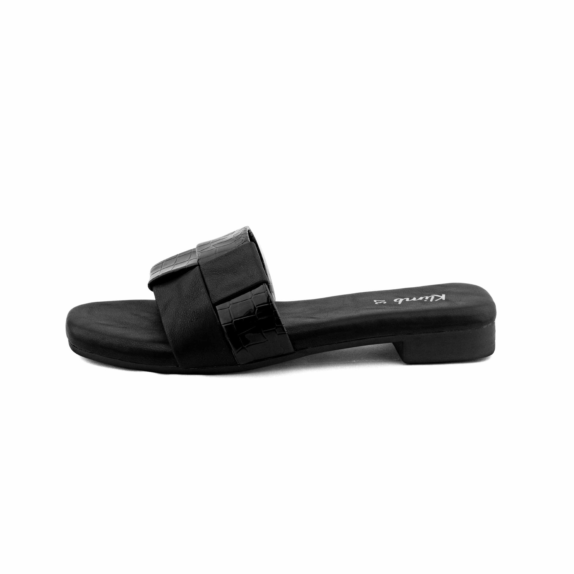 Raya Ladies Flat Sandal- Black
