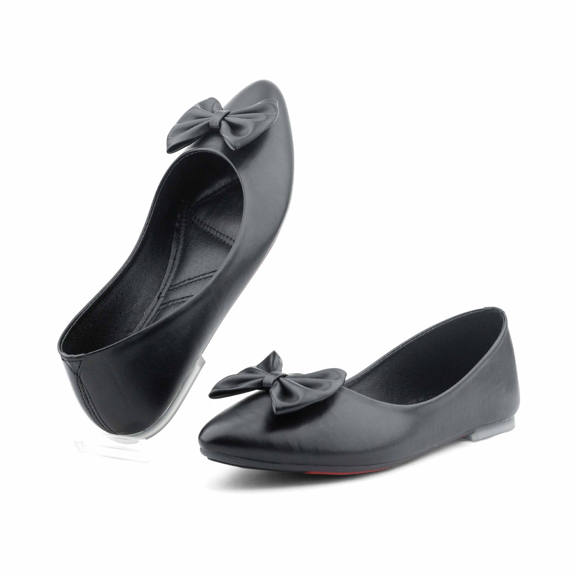 Onyx  Pumpy Flat Shoe- Black