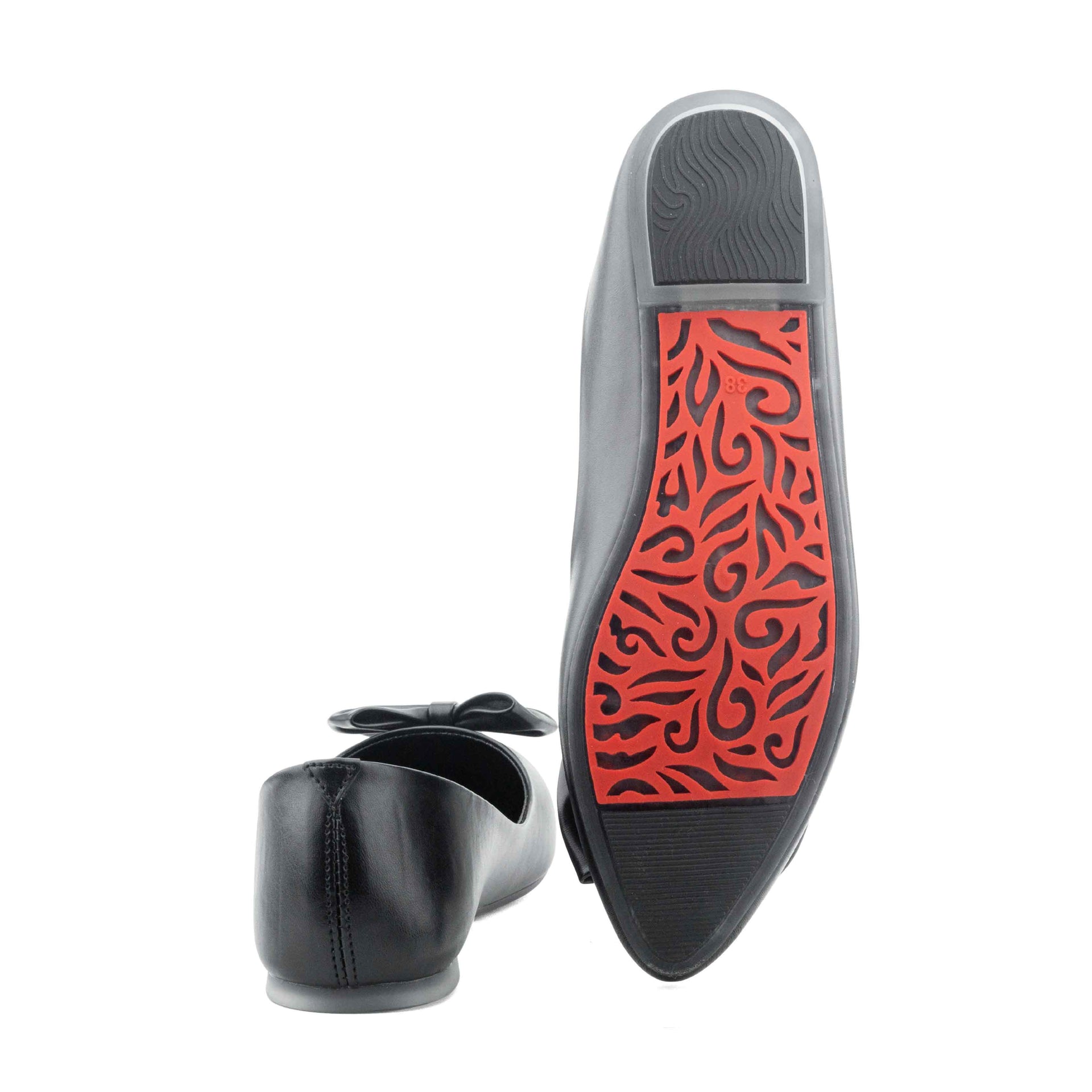 Onyx  Pumpy Flat Shoe- Black