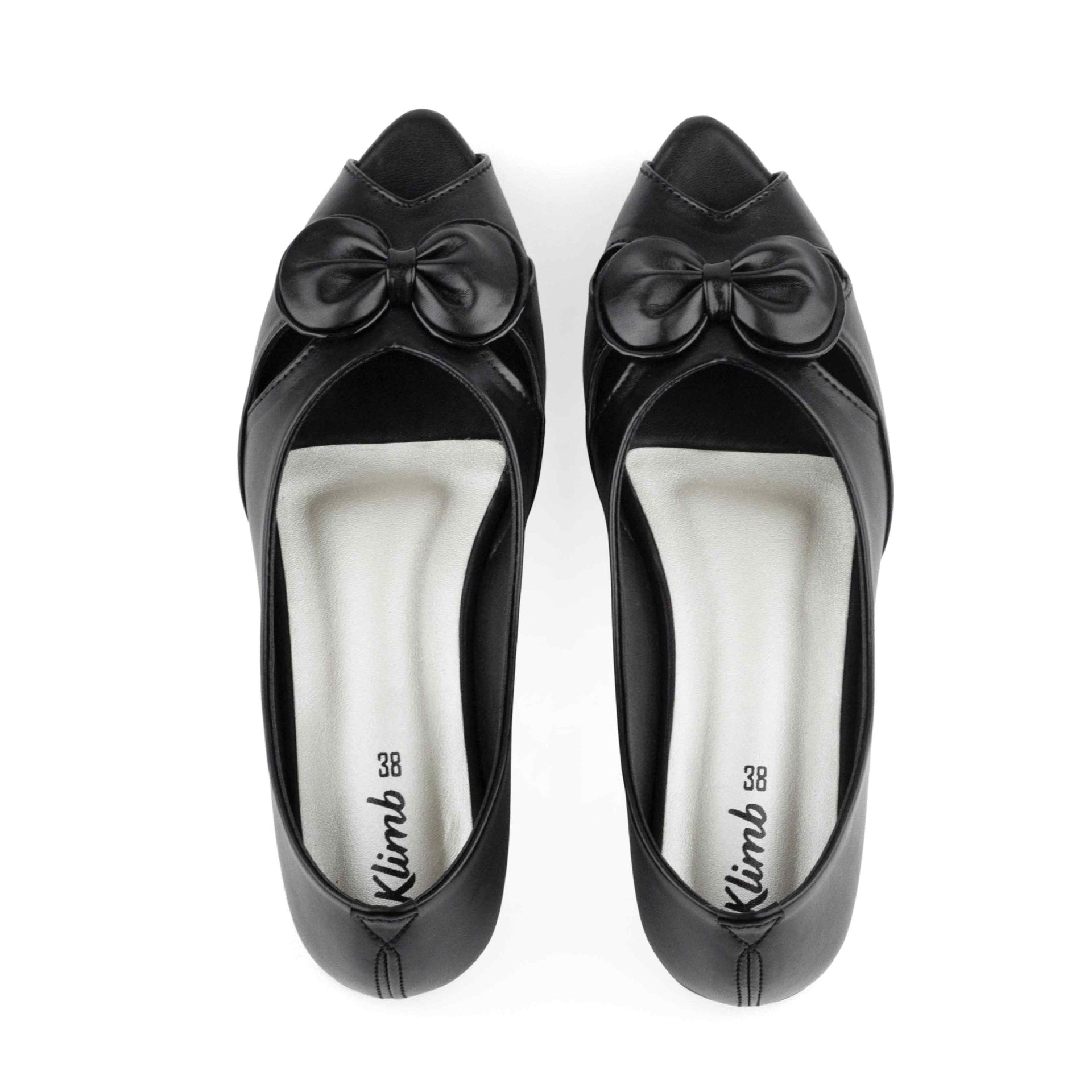 Fortis  Pumpy Flat Shoe- Black